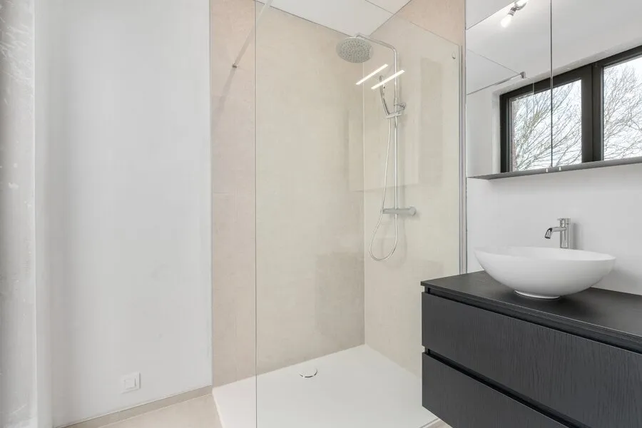 Salles de bain - Appartement avec vue sur l'eau à Veurne