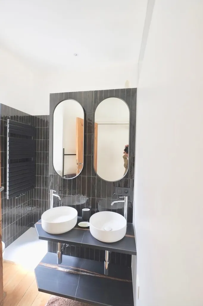 Salles de bain - Maison Rénovée avec Terrasse Quartier Saint Jacques