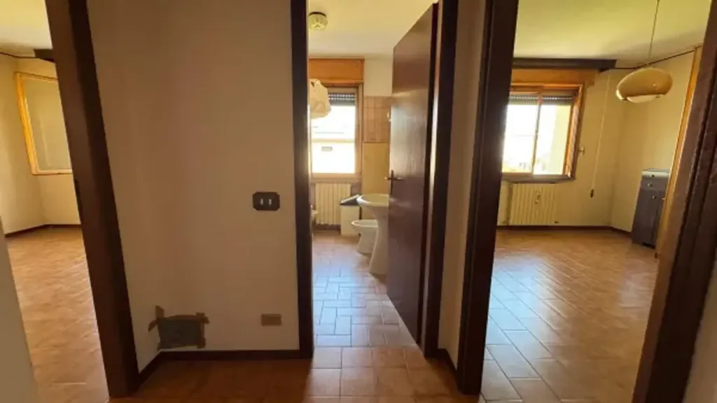 Esik - Rustic-Style Apartment with Garden in Concordia