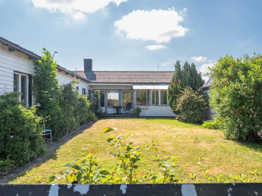 Jardin - Terraced Villa with Garden in Visby