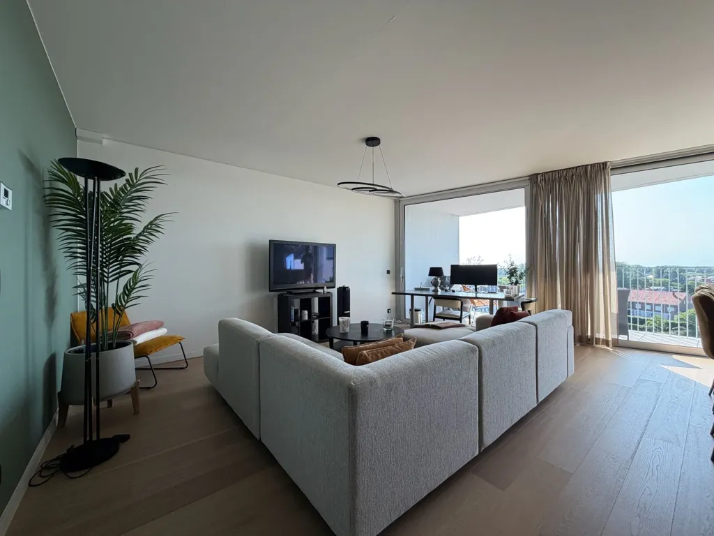 Elutuba - Penthouse with South-West Terrace in Merchtem