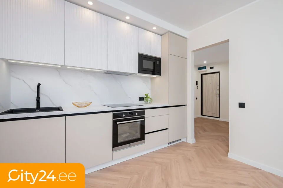 Cuisine - Renovated Five-Room Flat in Lasnamäe