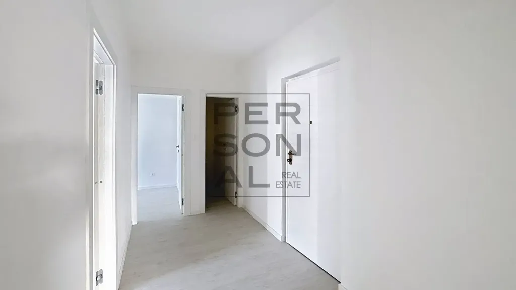 Entrée - Apartment with Balcony in Gardolo, Trento