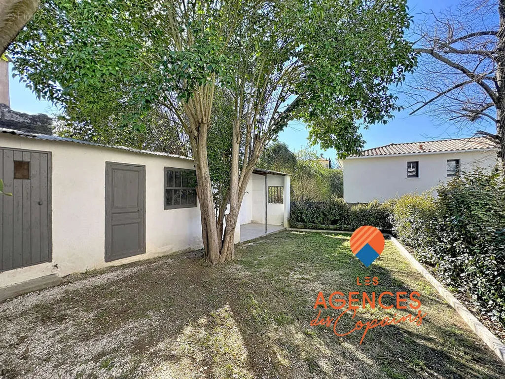 Aed - High-End Villa with Terrace in La Serinette