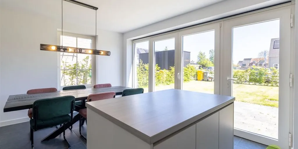 Salle à manger - Maison Moderne avec Jardin à Oud-Turnhout