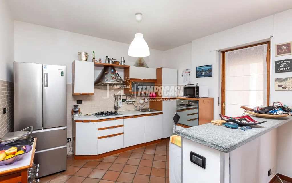 Cuisine - Quadrilocale with Balcony in Riva Presso Chieri
