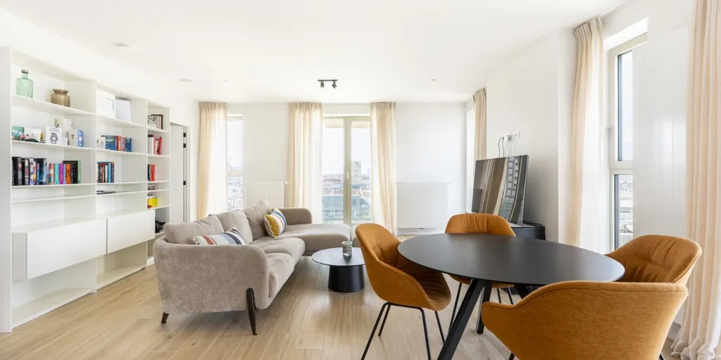 Séjour - Appartement avec Vue Panoramique sur le Eilandje à Anvers