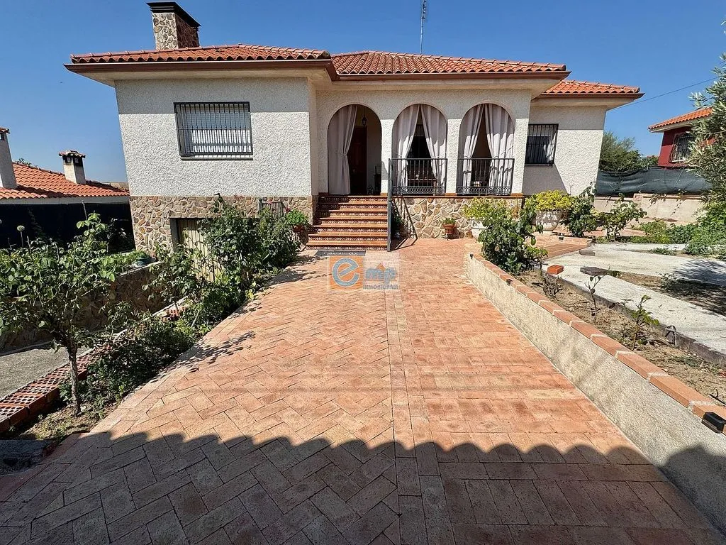 Extérieur - Chalet with Pool and Terraces in Palomeque