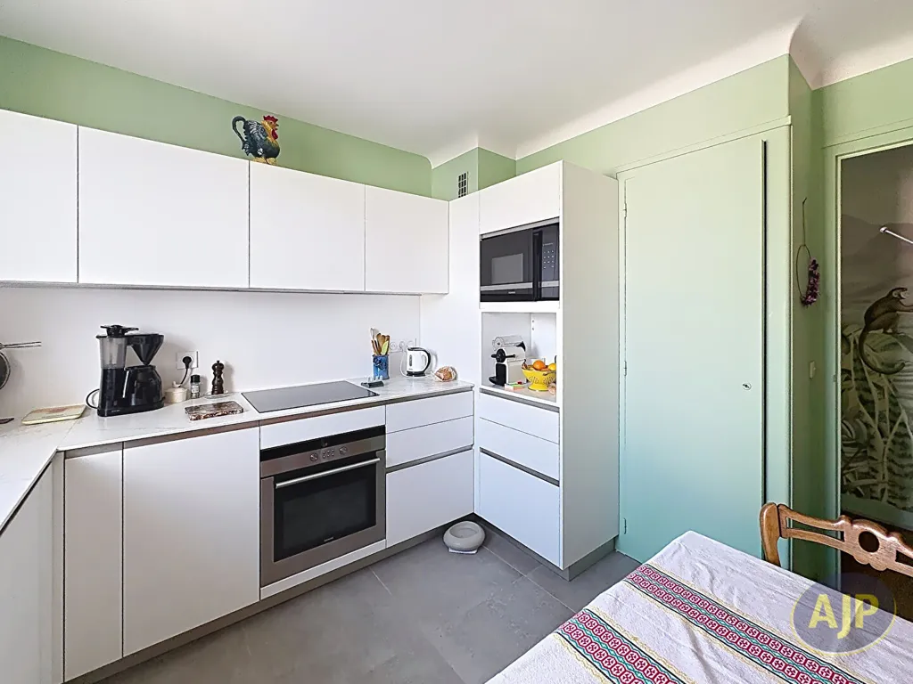 Cuisine - Appartement avec Balcon au Centre de Nantes