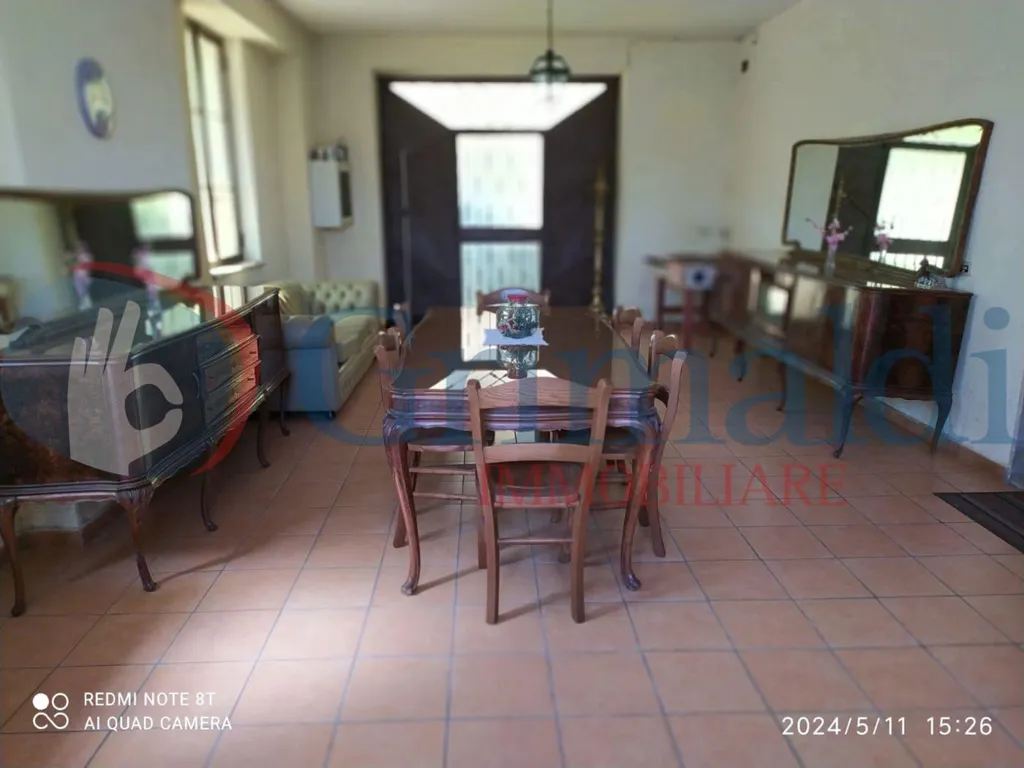 Salle à manger - Villa with Garden in Montefredane