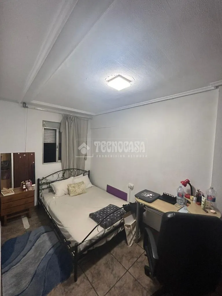 Chambres - Apartment with Balcony in Aiora