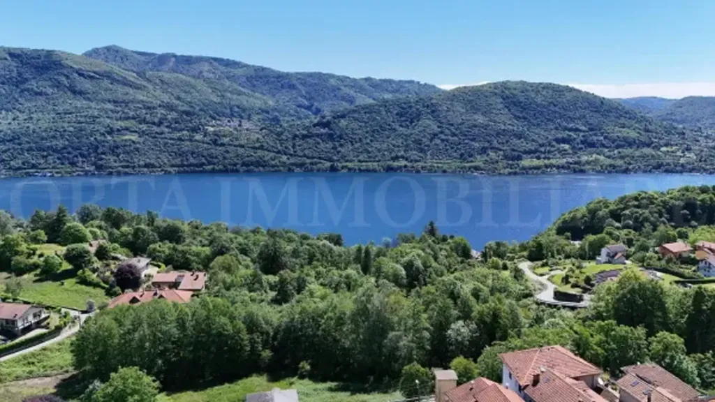Rustic Property to Renovate in Nonio
