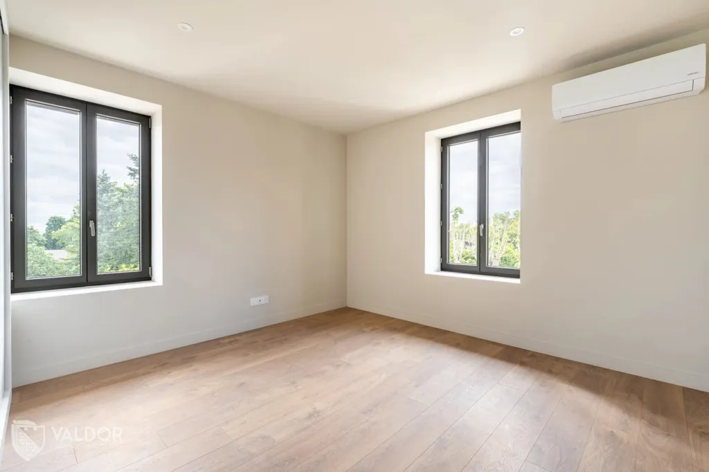 Pièces - Maison Rénovée avec Jardin à Blacé
