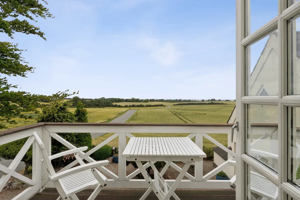 Balcony - 1912 Villa with Water View in Kalundborg