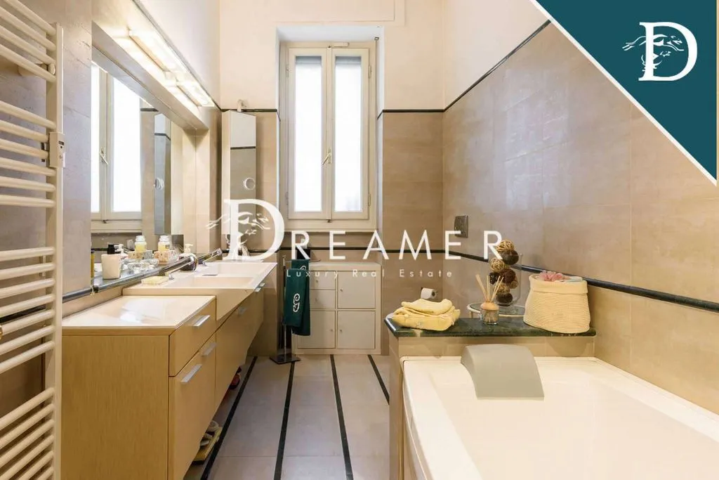Vannitoad - Luxury Apartment with Balcony in Florence