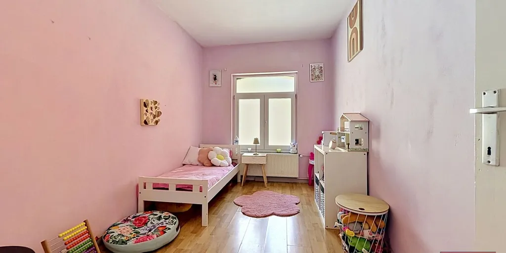 Bedrooms - Triplex with Charm in Schaarbeek