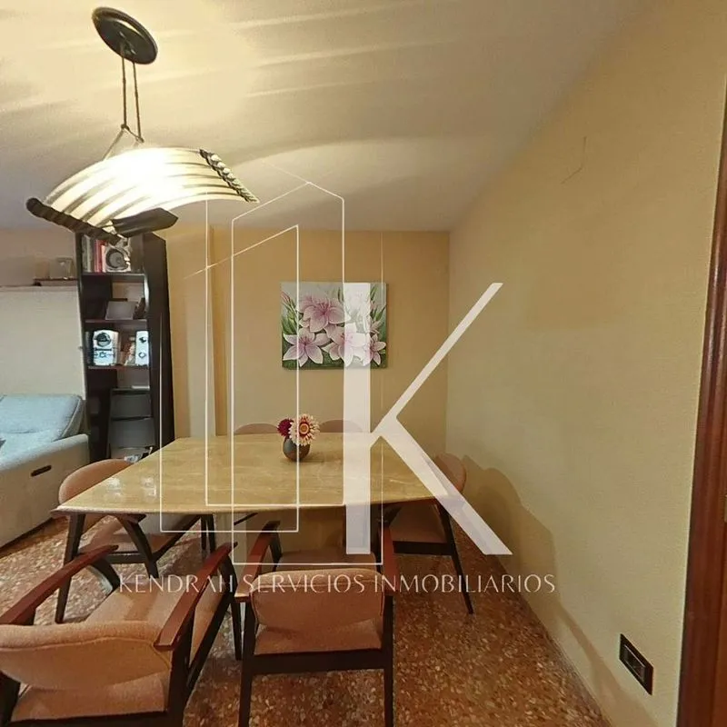 Salle à manger - Apartment with Balcony in L'Hort de Senabre