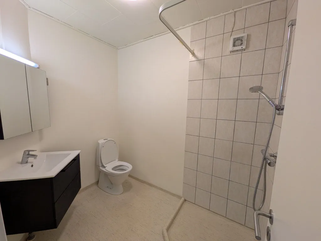 Salles de bain - Ground-floor Apartment in Central Langeskov