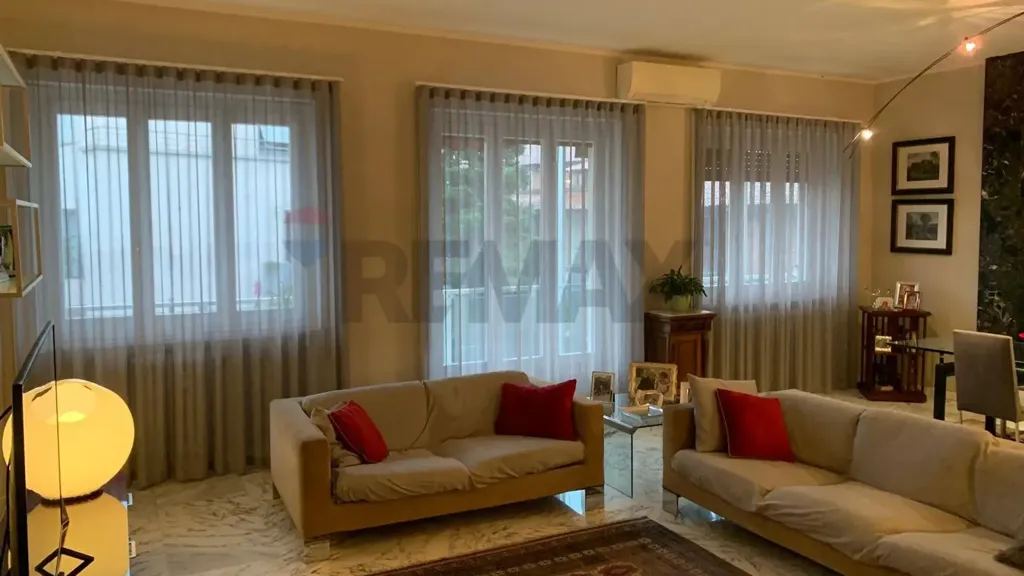 Elutuba - Rusticated Apartment with Panoramic View in Pavia
