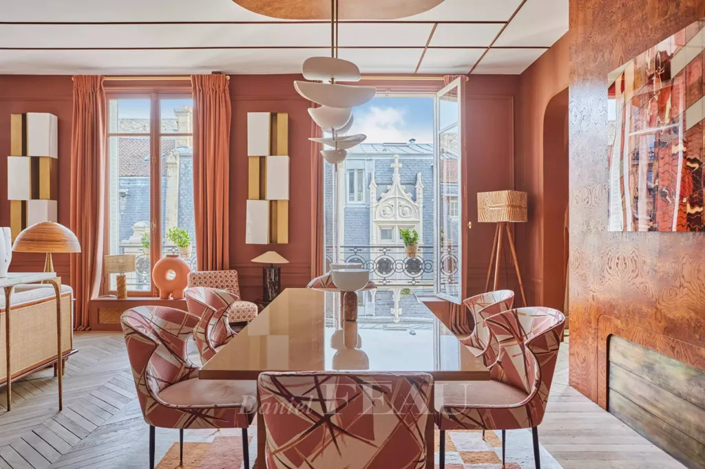 Dining Room - Luxury Flat with Balcony in Paris