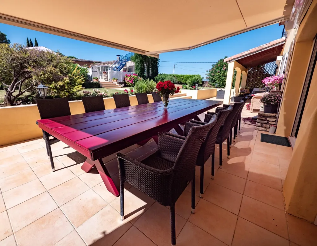 Terrasse - Maison avec Vue Montagnes et Piscine à Bédarieux