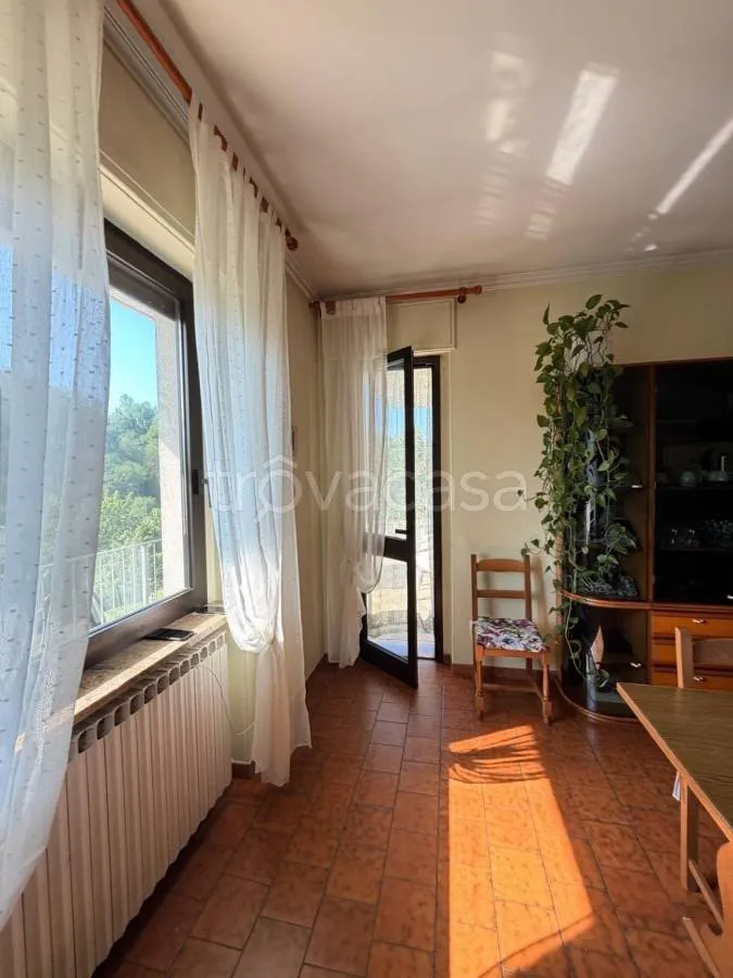 Söögituba - Villa with Garden and Pool in Vezza d'Alba