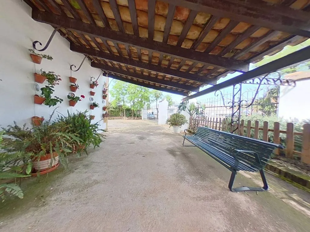 Terrazza - Historic Palatial Chalet with Terrace in Posadas
