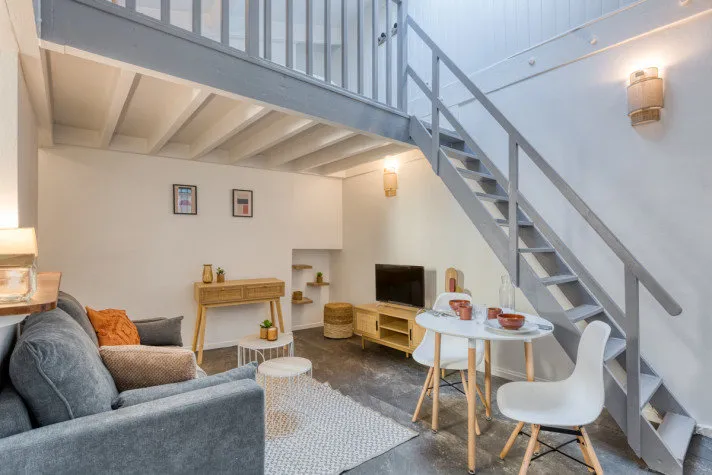 Elutuba - Studio with Seine View in Melun Centre