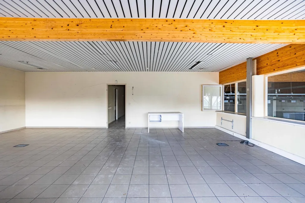 Pièces - Bâtiment pour usage mixte avec parking à Geraardsbergen