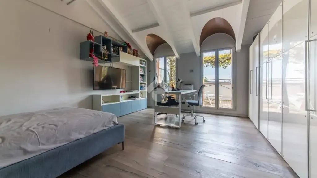 Magamistoad - Penthouse with Terraces in Arese