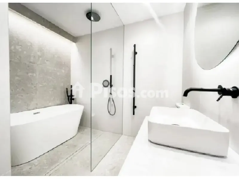Salles de bain - Amueblé Flat with Balcony in Carrer Girona