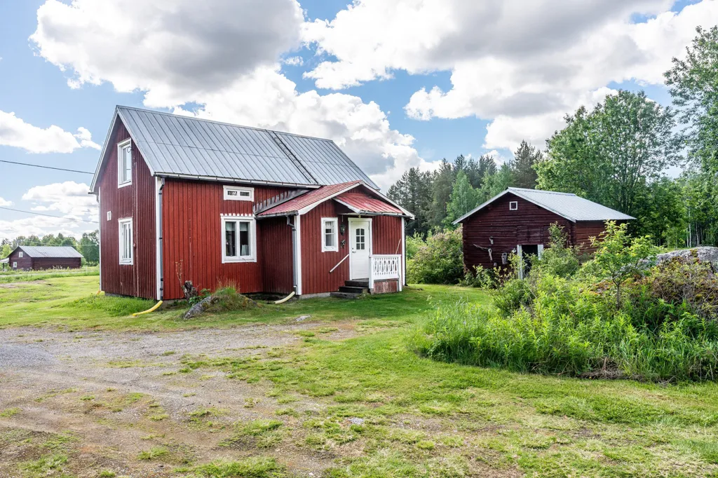 Välivaade - 1½-Storey Villa with Garden in Junsele