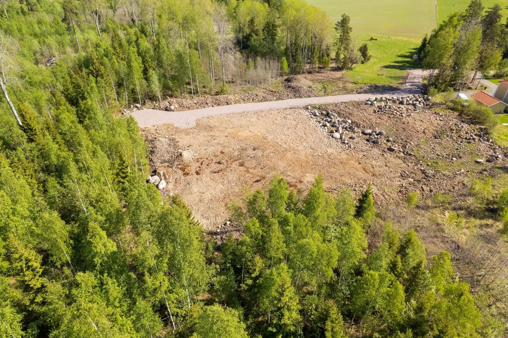 Maa asukohas Knivsta kommun