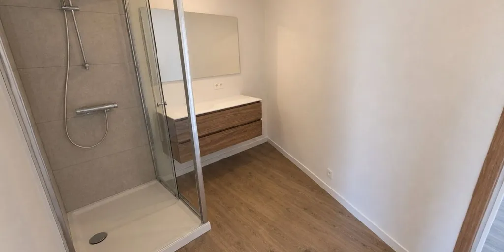 Salles de bain - Appartement énergétique avec terrasse à Kortrijk