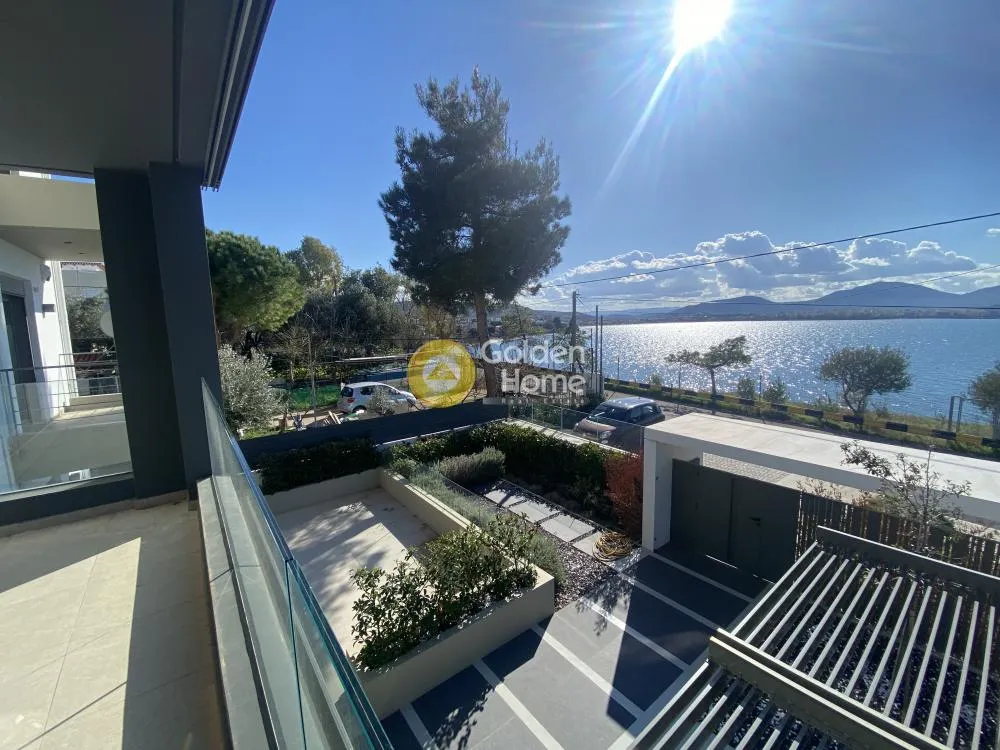 Terrass - Apartment with Sea View in Chalkida