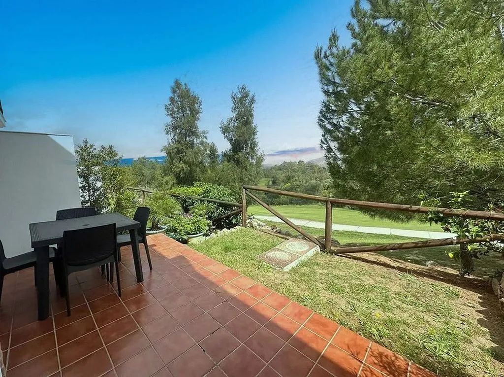 Terrass - Terraced House with Pool in Lauro Golf