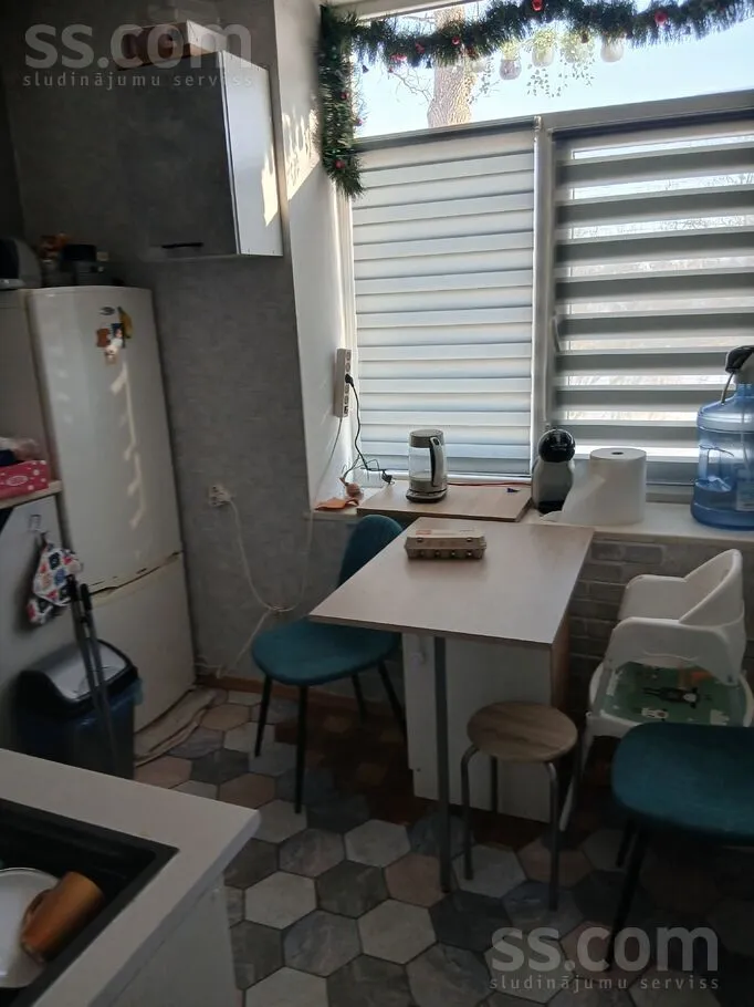 Cuisine - Two-Bedroom Apartment with Fireplace in Griškāni