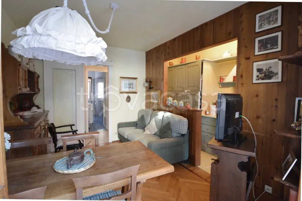 Salle à manger - Apartment with Balcony in Bardonecchia Centre