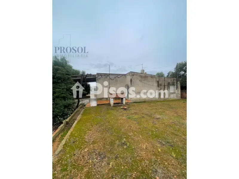 Garden - Rustic Finca with Large Garden in Madrigal