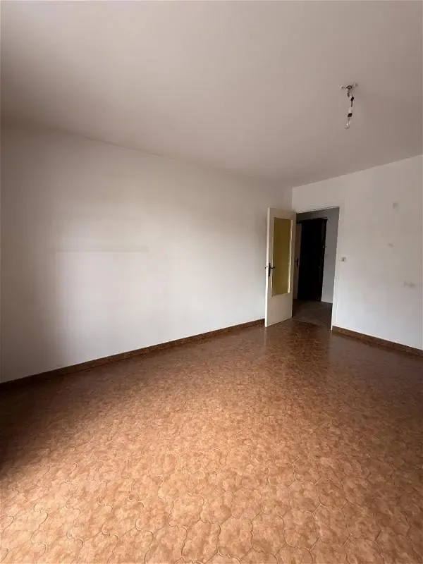 Pièces - Appartement T2 avec vue château à Vizille