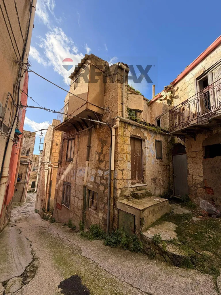 Extérieur - Independent House for Renovation in Mussomeli