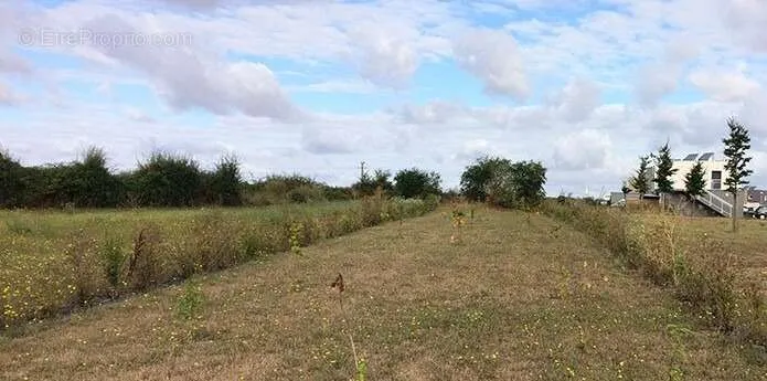 Aed - Plot with Garden near Caen