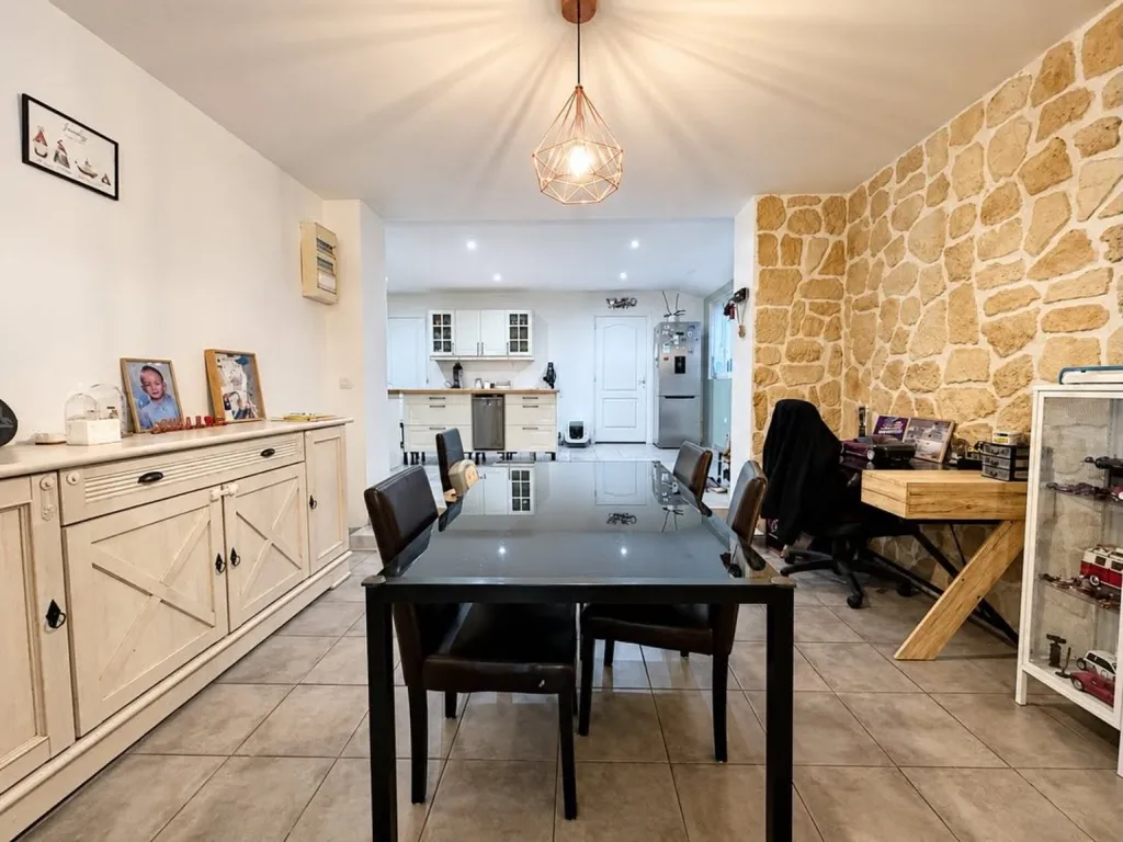 Salle à manger - Appartement avec Cour à Crouy, Côte de Vauxrot