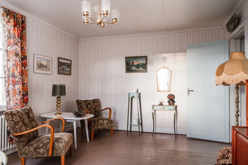 Living Room - Charming Cottage with Garden in Resele