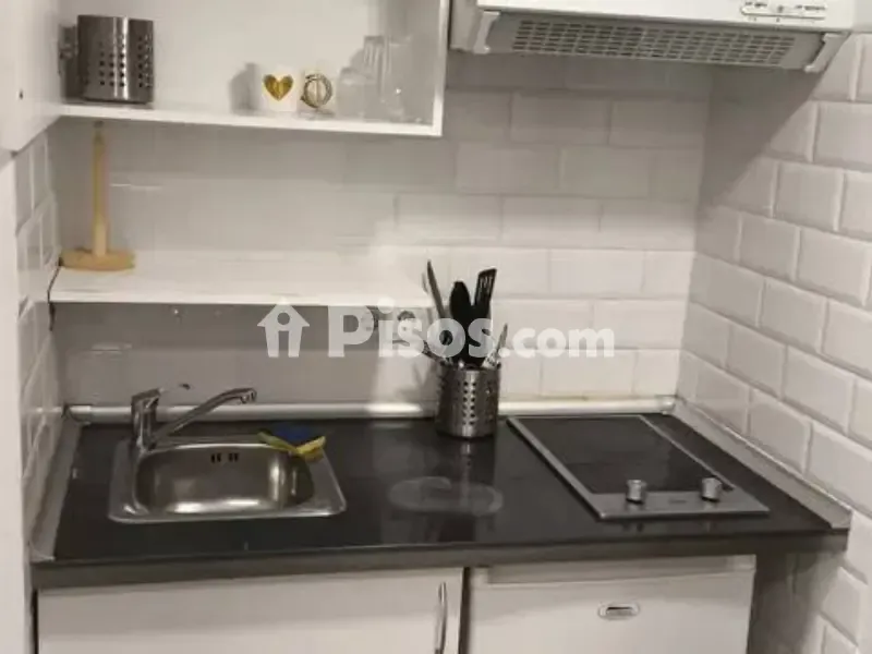 Kitchen - Studio with South-East Orientation in Chamberí