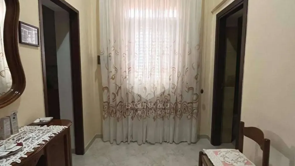 Esik - Independent House with Veranda in Marsala