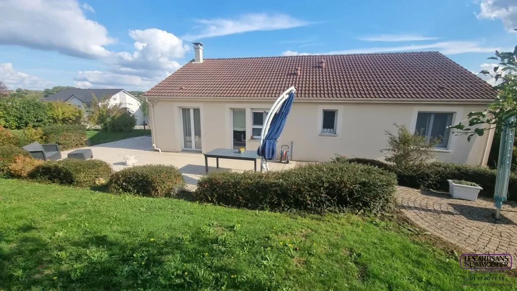 Aed - Detached House with Terrace near Tremery