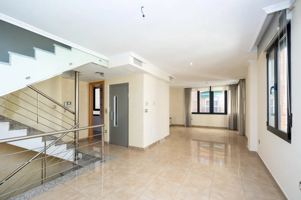 Hallway - Luxury House with Private Lift in Granada Centre