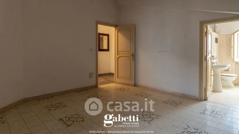 Salles de bain - Attico with Panoramic Terrace in Lanciano