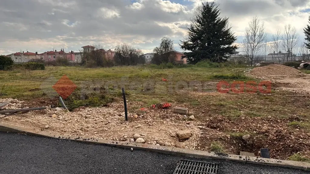 Jardin - Buildable Plot for Villa in Avezzano